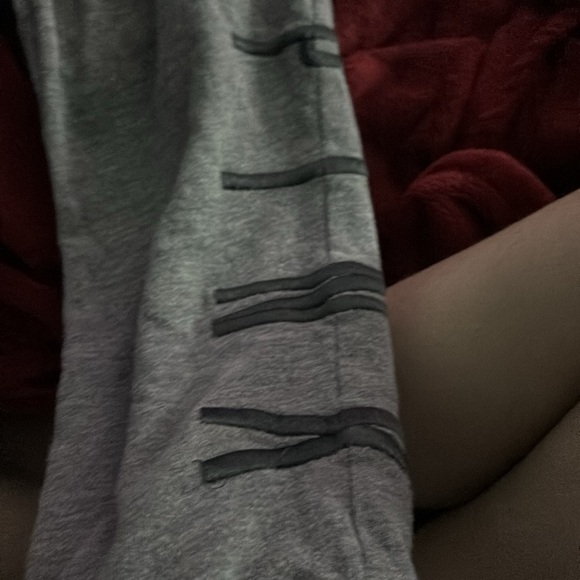 PINK VS joggers Size M - Picture 2 of 3